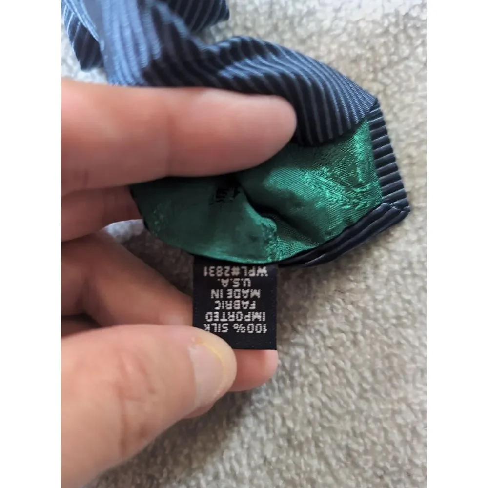 Tommy Bahama Silk‎ Tie Made in USA  Black Design